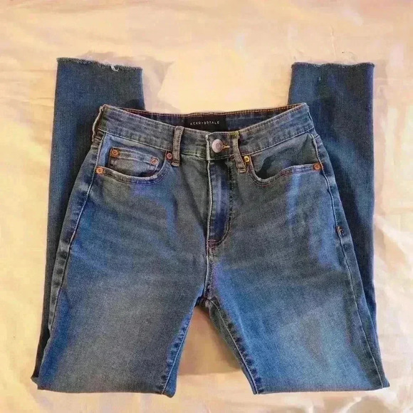 Aeropostale Denim - Aeropostale High Rise Jegging - Stylish Comfort Jeans